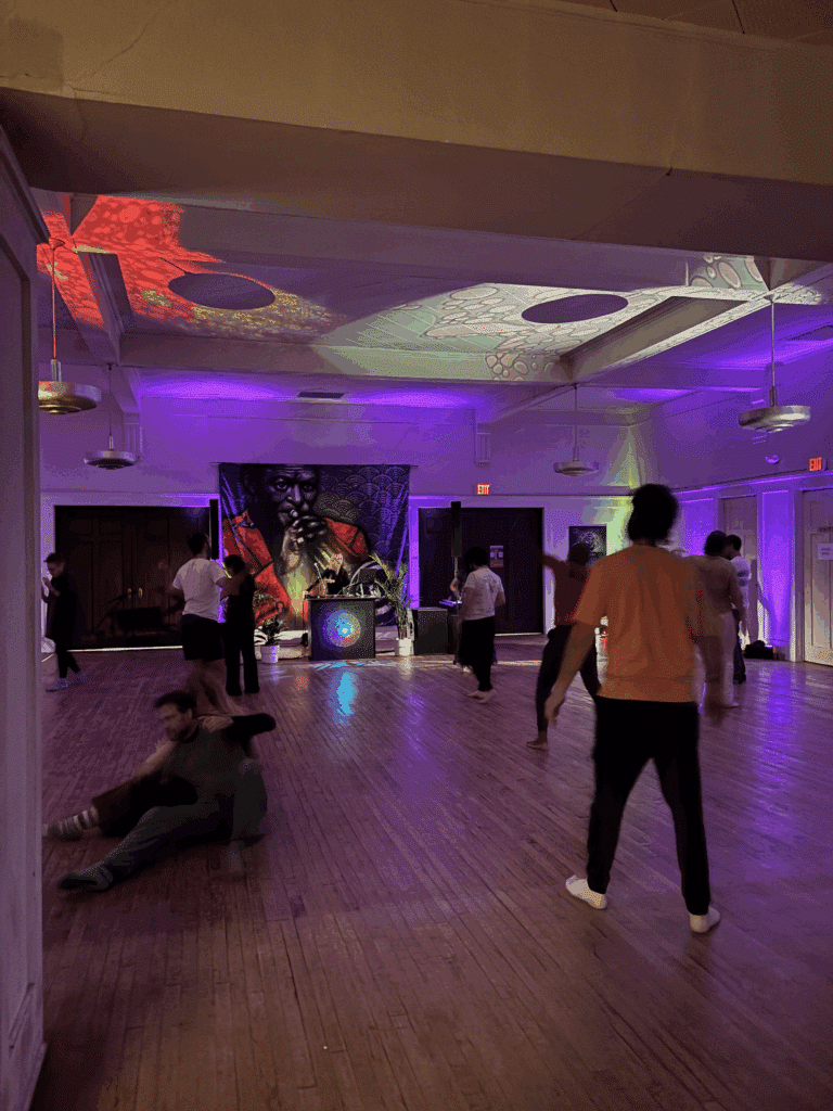 Join Ecstatic Dance STL every 1st and 3rd Sunday for the ongoing Ecstatic Dance + Cacao Ceremony at the Link Auditorium. This Sunday's Dance Church will be focused around the theme Earth and Sky.

More information at Ecstatic Dance STL